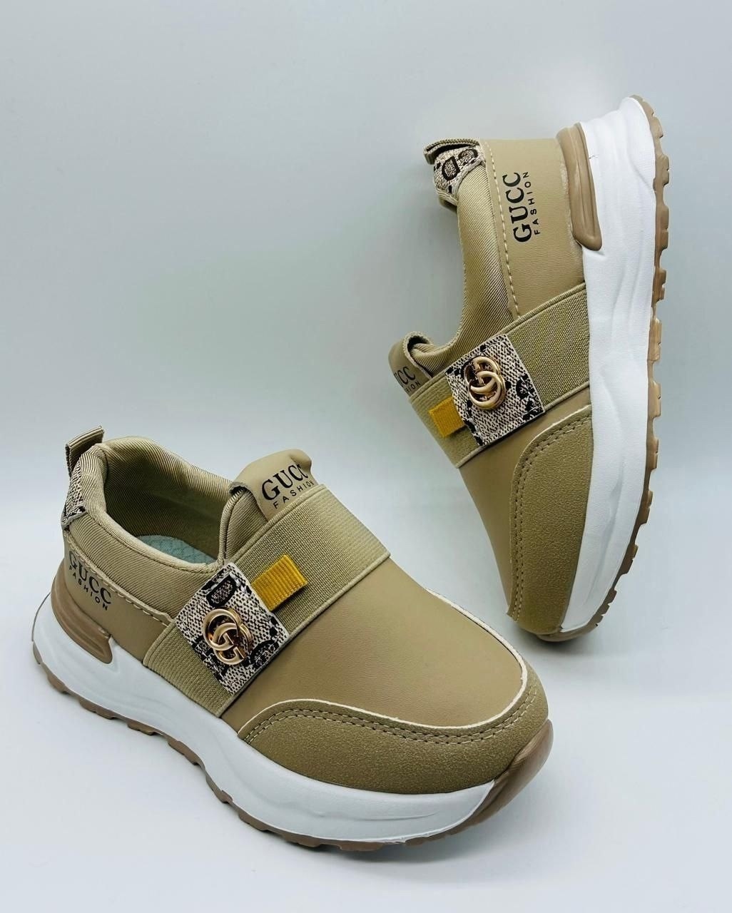 ,женские кроссовки,женская ,модные кроссовки,кроссовка