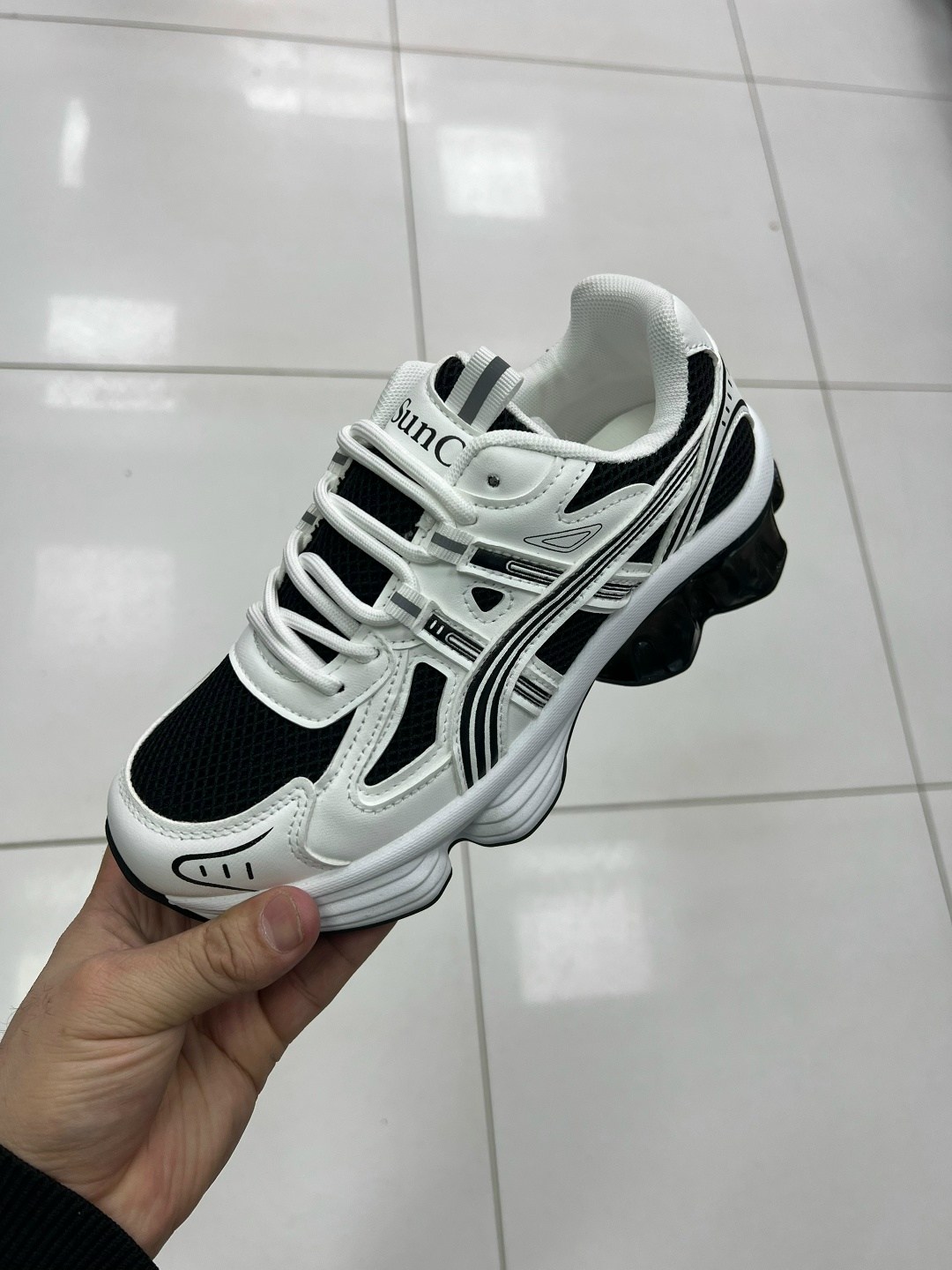 кроссовки женскиe,кроссовки,женские кроссовки asics,белые кроссовки,спортивная