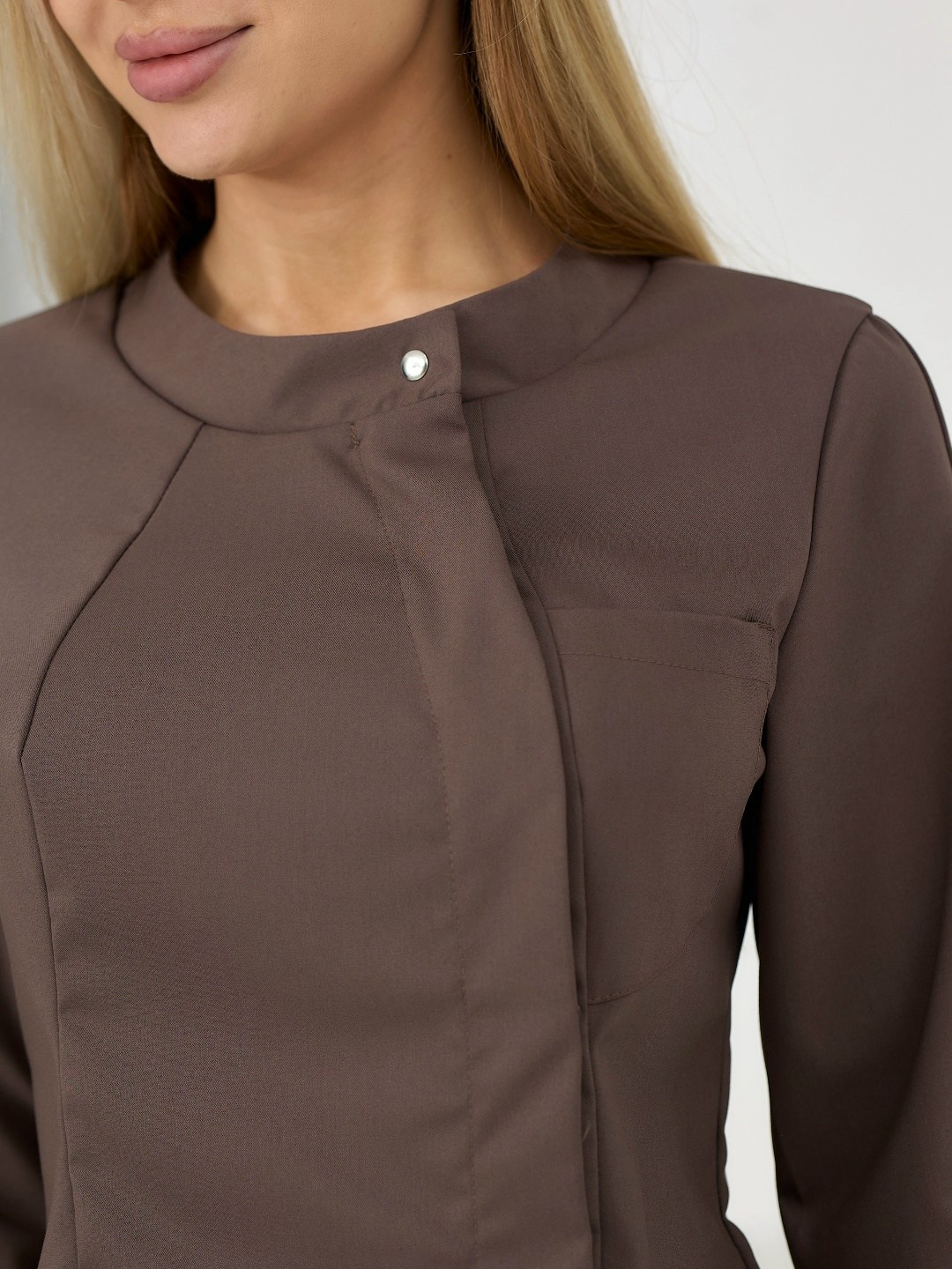 медицинский костюм женский,костюм медицинский,хирургические костюмы,костюм медицинский женский хирургический медэлита ткань тиси цвет шоколад модель 280,костюм женский