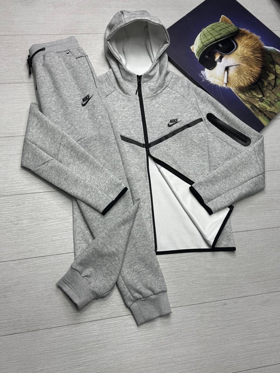 костюм nike tech fleece,спортивный костюм nike tech fleece,мужской спортивный костюм nike,спортивные костюмы nike,серый костюм nike tech fleece