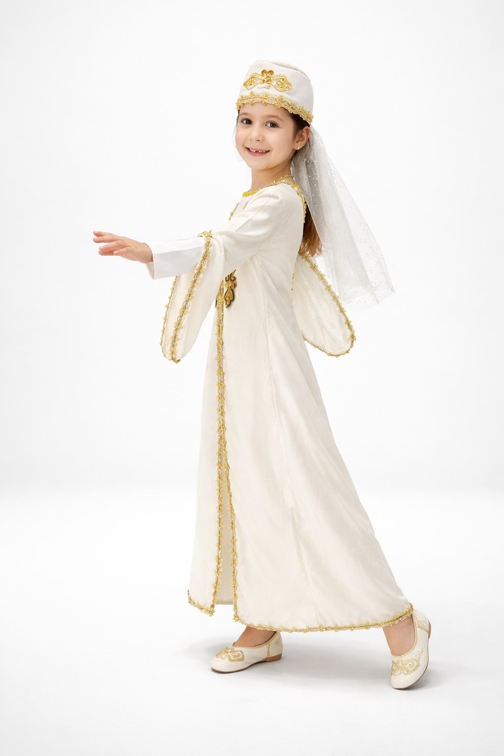 кавказский костюм для девочки,батик кавказкий национальный карнавальный костюм белый для девочки,детский костюм кавказской девочки в белом,грузинский костюм для девочки,карнавальный костюм кавказская