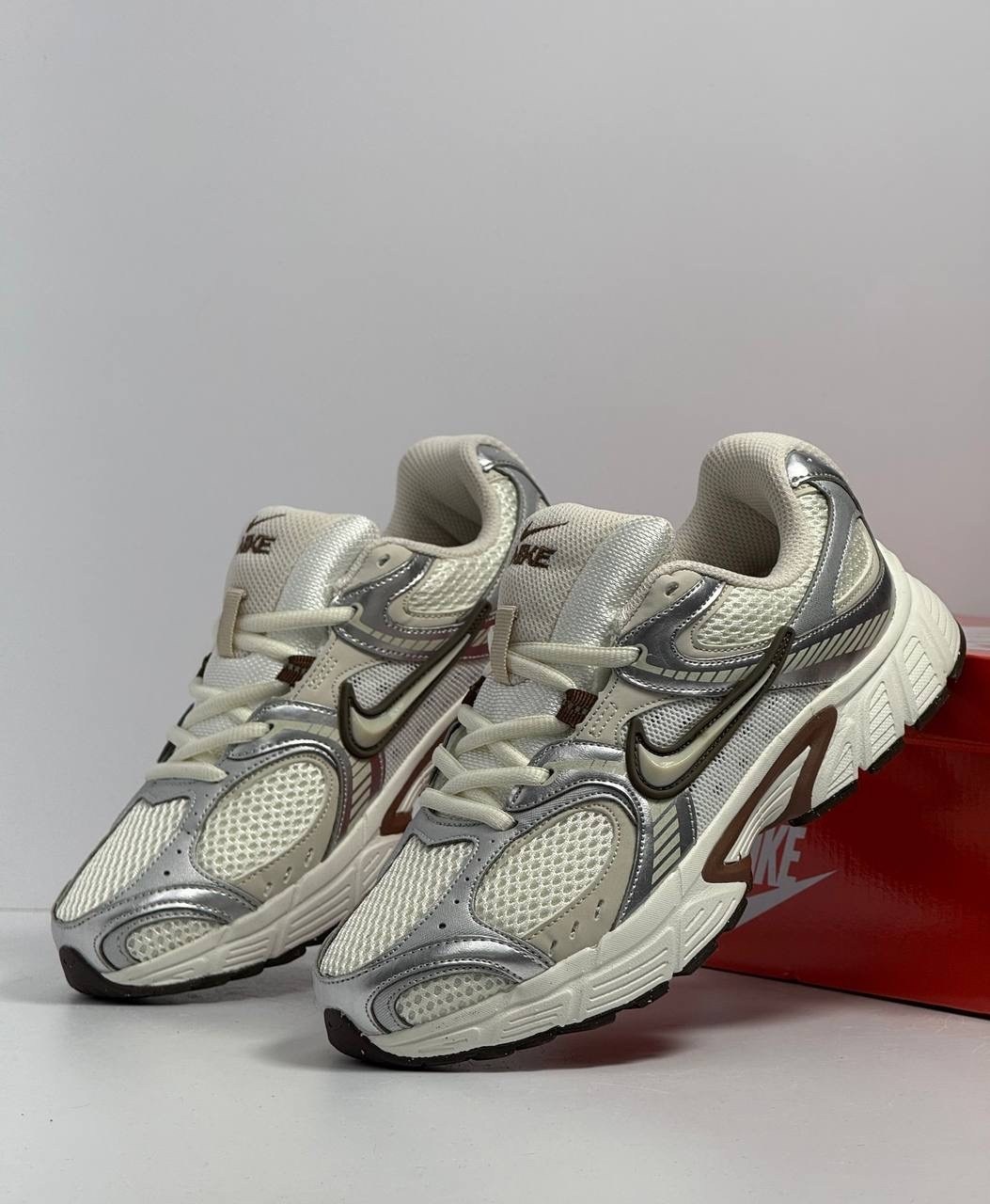 кроссовки nike,,кроссовки женскиe,кроссовки nike v5 rnr,кроссовки