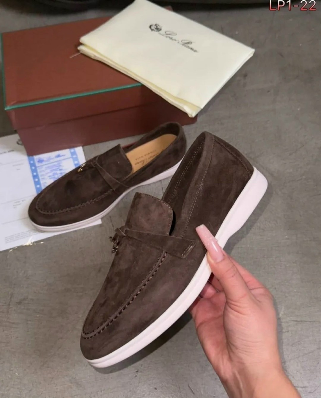 лоферы замшевые женские,лоферы женские луи виттон,лоферы loro piana натуральная замша,лоферы модные,лоферы loro piana