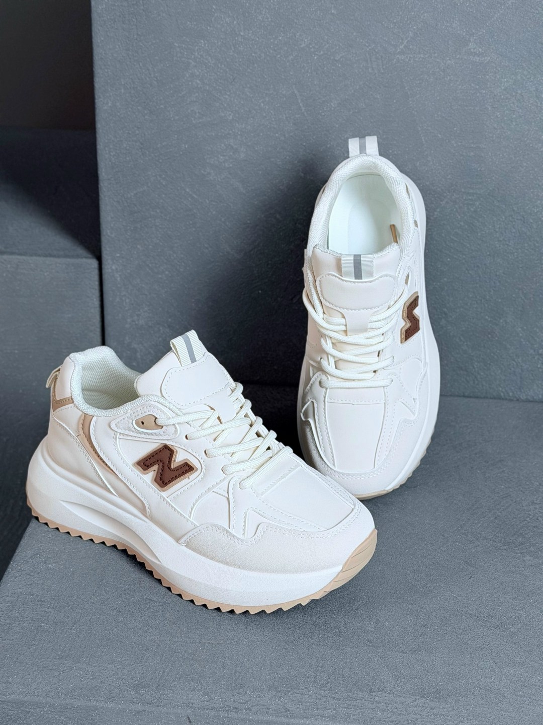 кроссовки женскиe,,модные кроссовки,кроссовки new balance,кроссовка