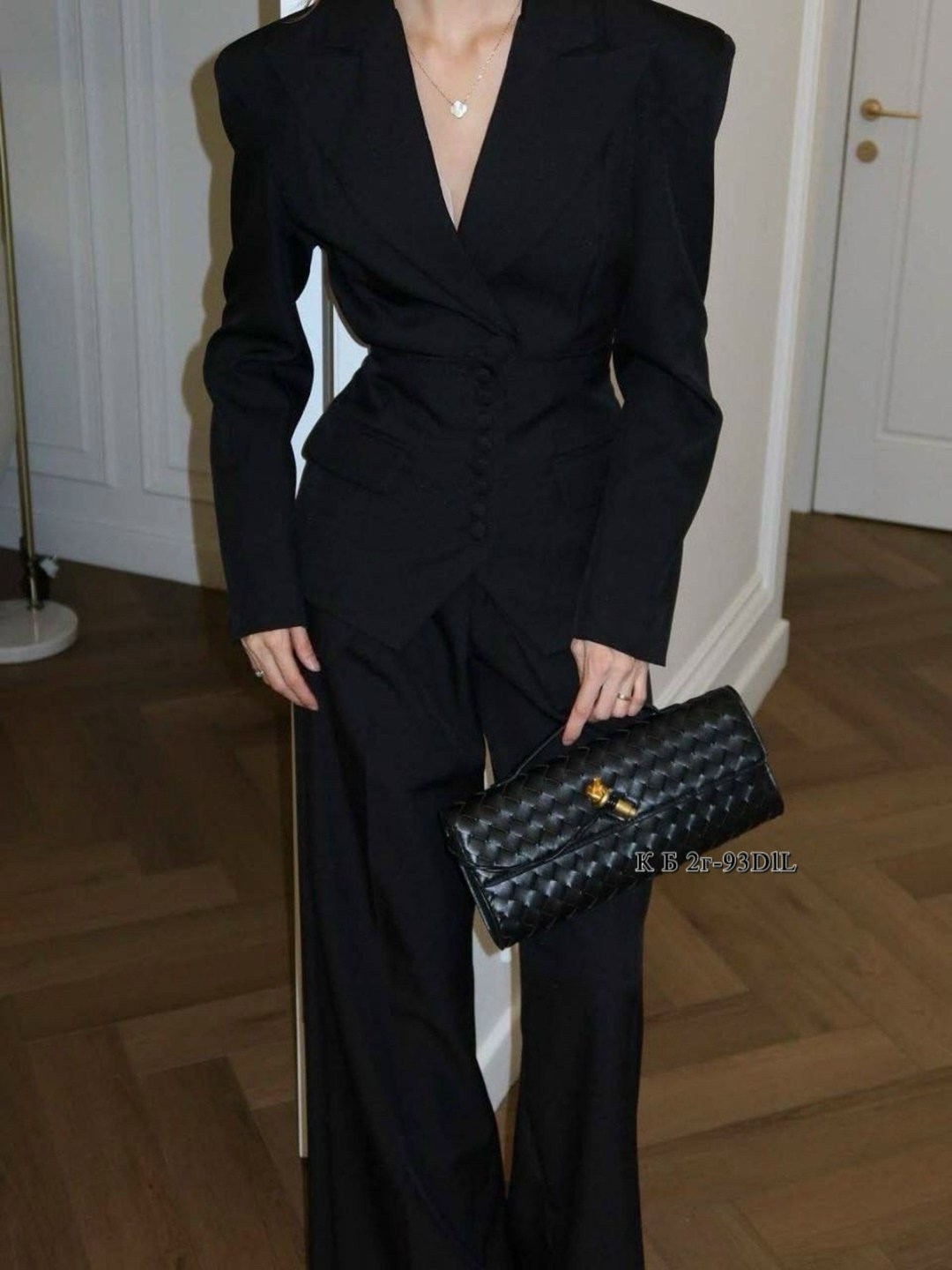 брючный костюм,женский брючный костюм,стильный женский костюм,женский костюм,женский костюм с брюками