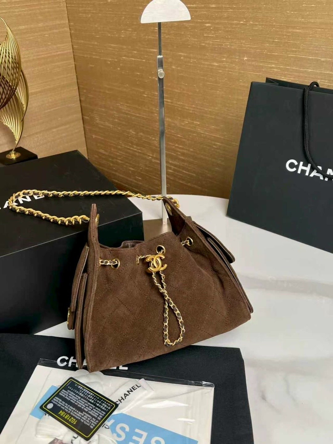 chanel сумка,женская сумка chanel,сумочка chanel,замшевая сумка chanel 25 medium бежевая,сумка из натуральной кожи chanel 520698291