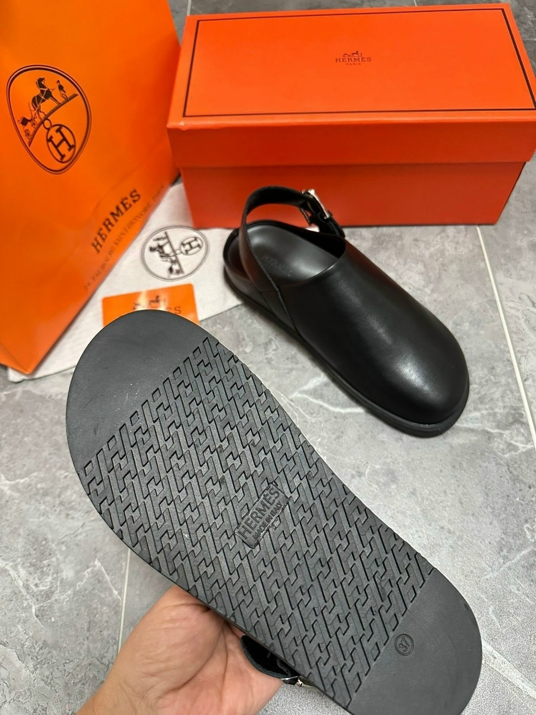 шлепанцы hermes,hermes мюли женские,,шлепки hermes женские,hermes босоножки