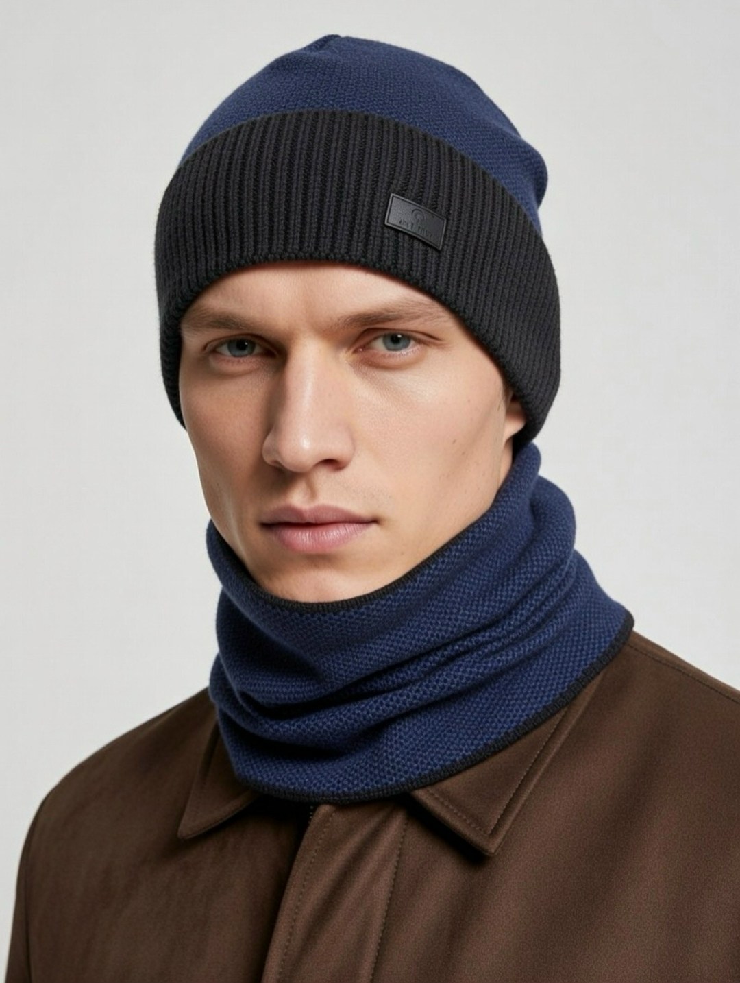 мужская шапка,комплект мужская шапка и снуд,трикотажный комплект шапка,шапка мужская с застежкой,зимняя мужская шапка