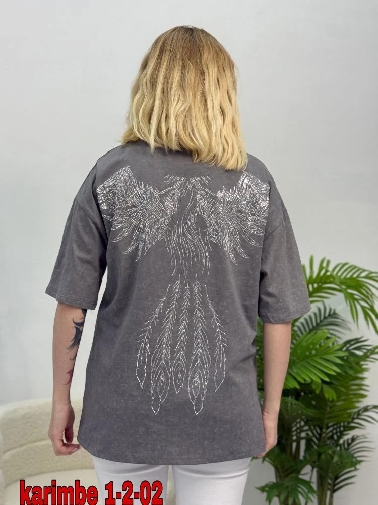 женская футболка оверсайз со стразами,футболка со стразами оверсайз perfecto collection,футболка оверсайз варенка со стразами liya 211706221,футболка оверсайз варенка со стразами liya 211701770,футбол