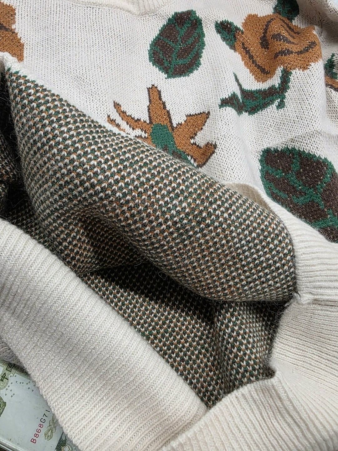 вязаные свитера,яркий свитер,модный женский свитер,вязаный пуловер,трикотажный джемпер