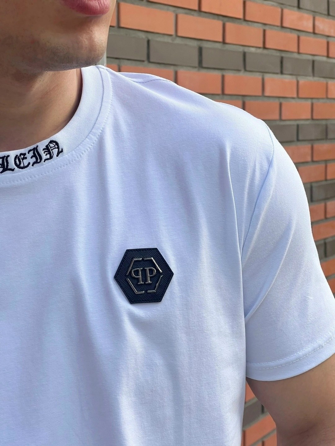 футболка philipp plein,белая футболка филип плейн,футболки мужские,футболки с логотипами,футболка philipp plein футболка