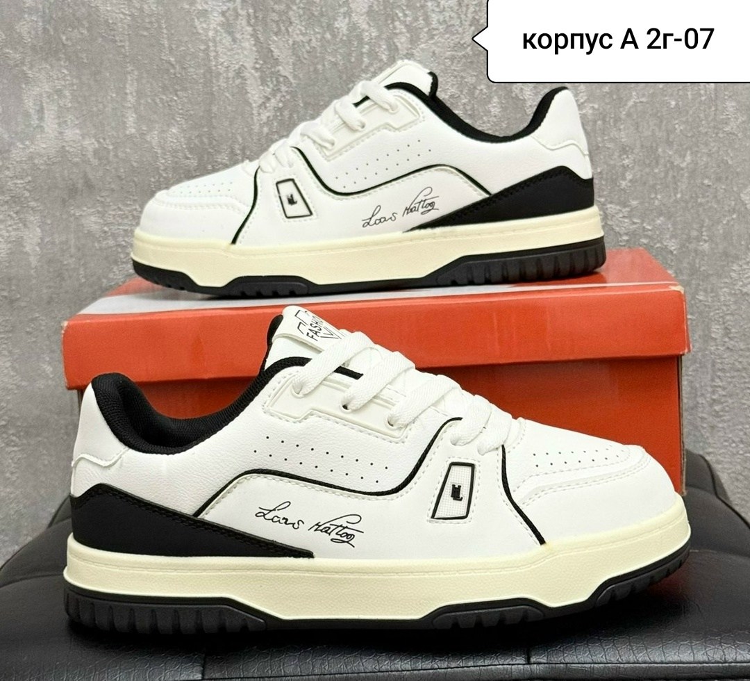 ,спортивная ,женские кроссовки,кроссовки молодежные,мужские повседневные кроссовки