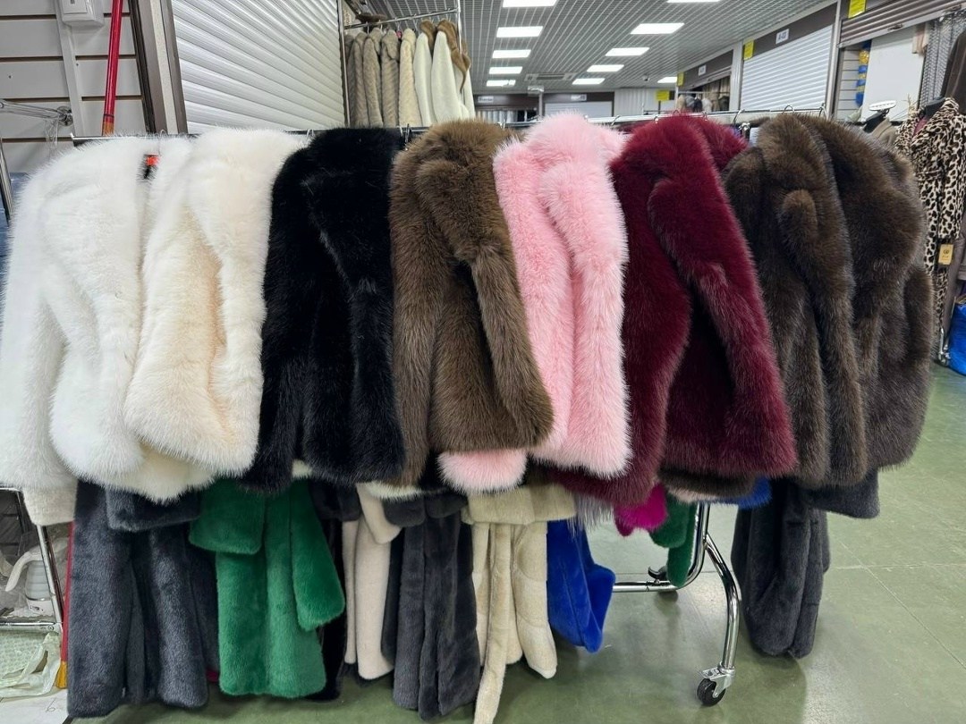 шубка,женская шуба,пальто из искусственного меха,шуба белая,короткая шуба