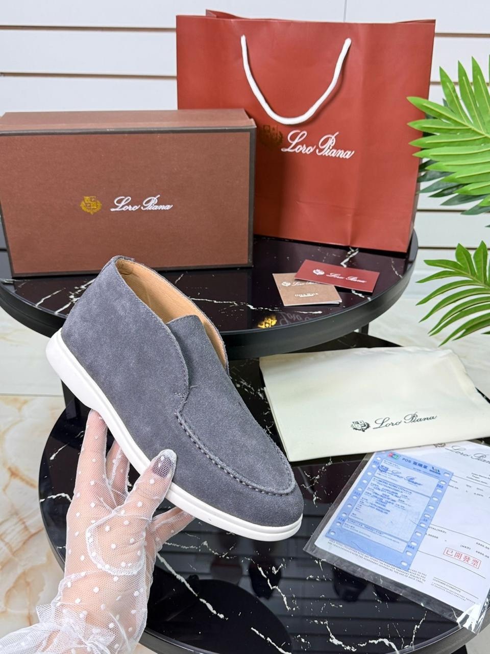 лоферы из натуральной замши loro piana premium shoes,лоферы из натуральной замши loro piana,лоферы женские loro piana,лоферы из натуральной замши с замочком loro piana,лоферы loro piana