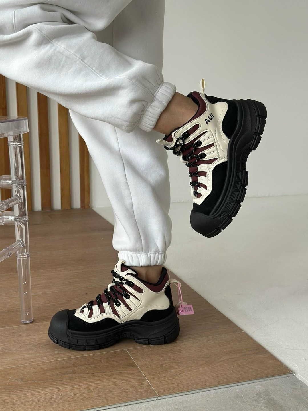 ,ботинки женские,кроссовки женскиe,модные ботинки,женская