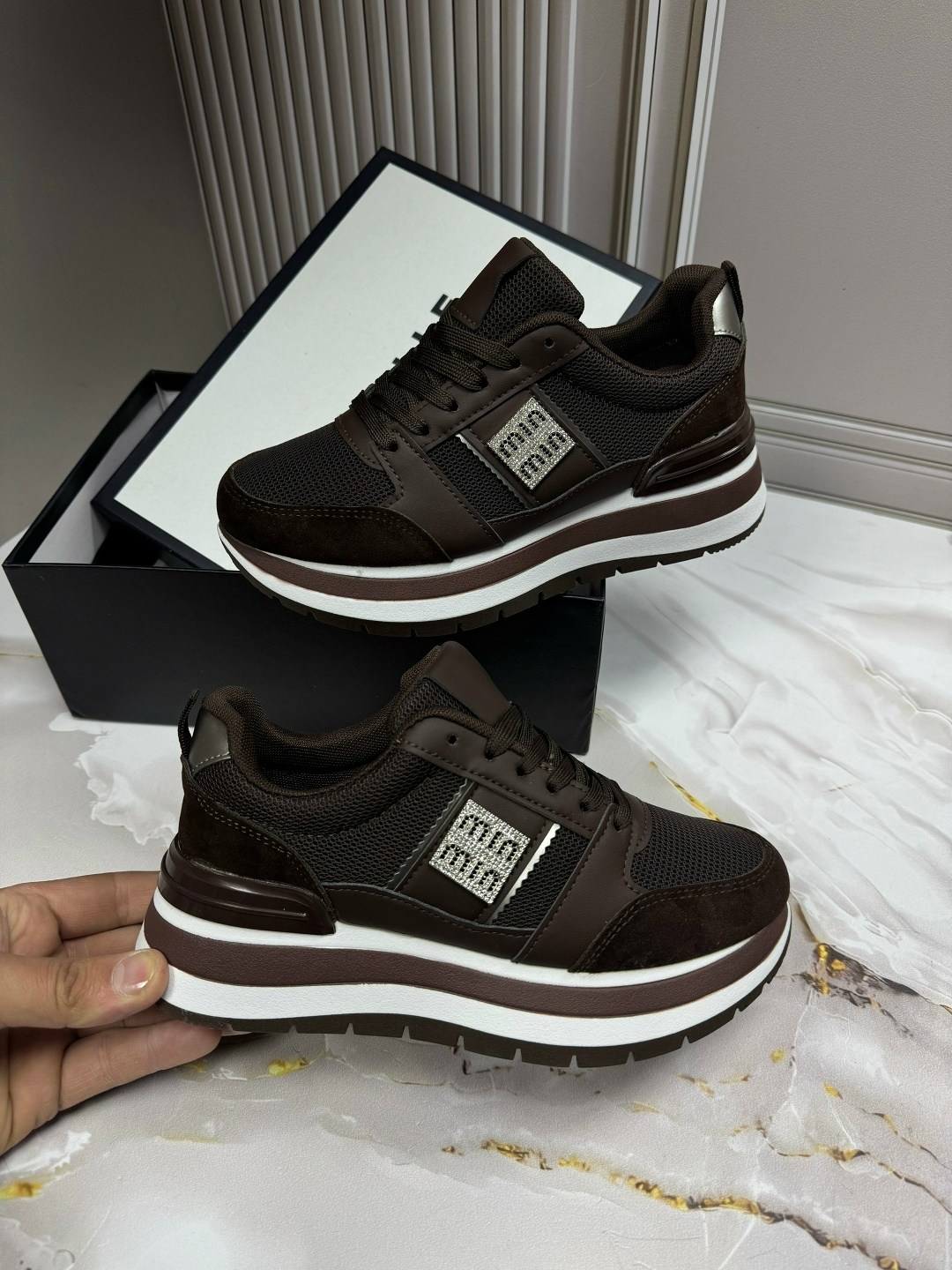 ,кроссовка мужской,мужские кроссовки,кроссовки женскиe,спортивная