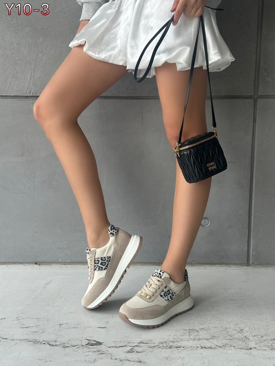 ,кроссовки женскиe,кроссовки для женщин,бежевые кроссовки,стильные женские кроссовки