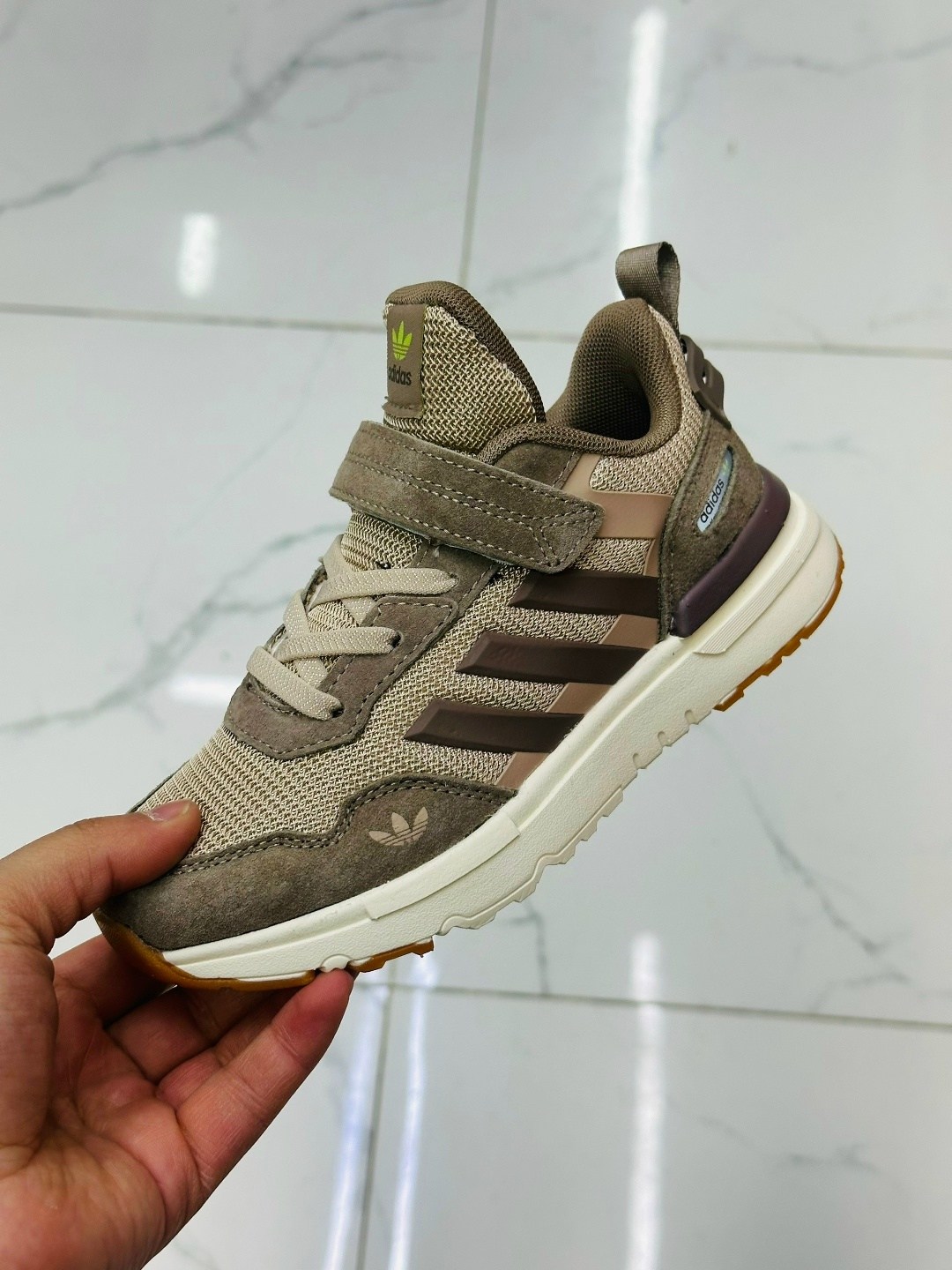 кроссовки adidas,кроссовки,детские кроссовки,кроссовки детские adidas,baas кроссовки