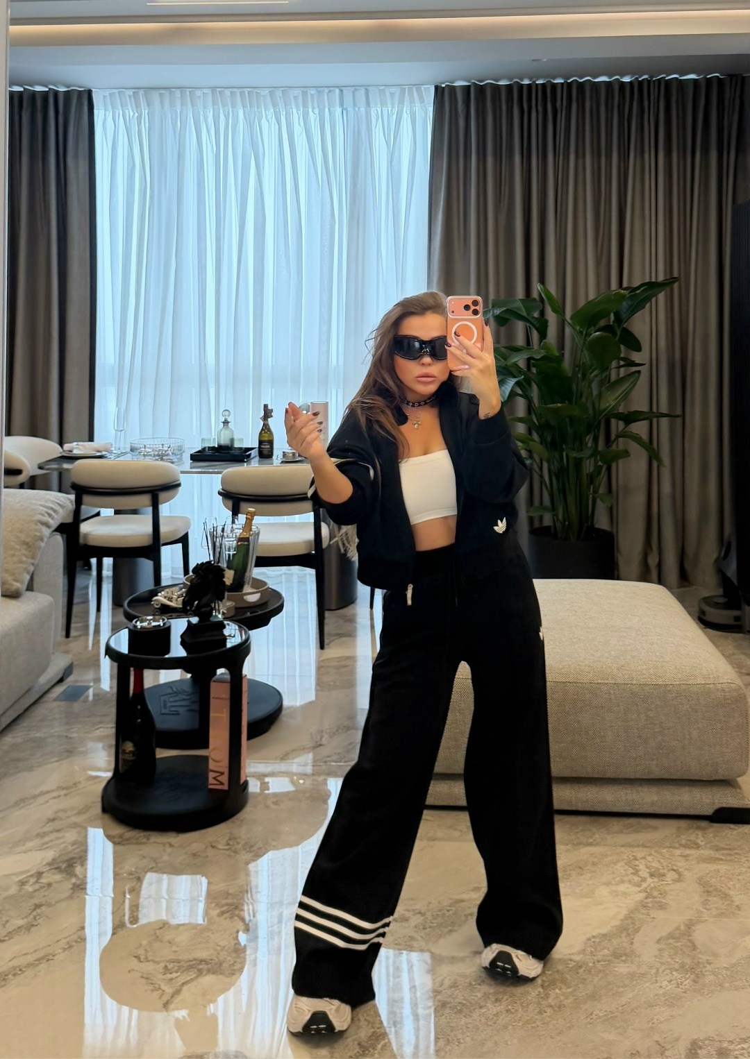 костюм спортивный женский,спортивный костюм,костюмы женские,трикотажные костюмы,костюм с лампасами