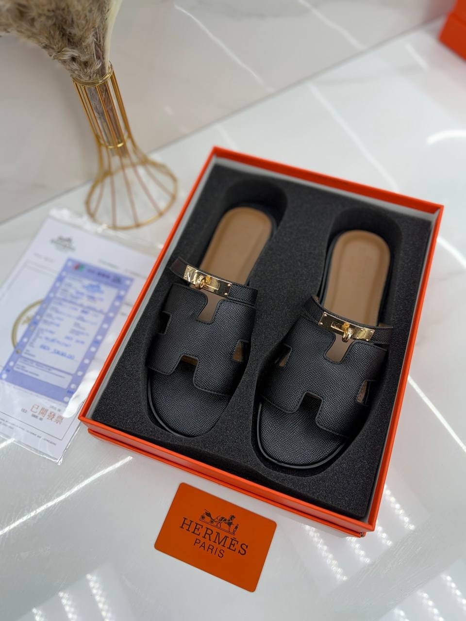 женские кожаные шлепки hermes oran коричневые,шлепки hermes oran,шлепки hermes женские,шлепки эрмес коричневые,шлепанцы hermes