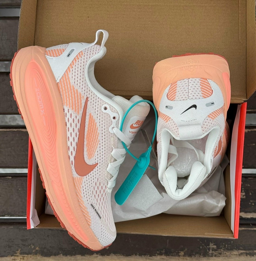 кроссовки nike,кроссовки,кроссовки женские nike,спортивная ,повседневные кроссовки