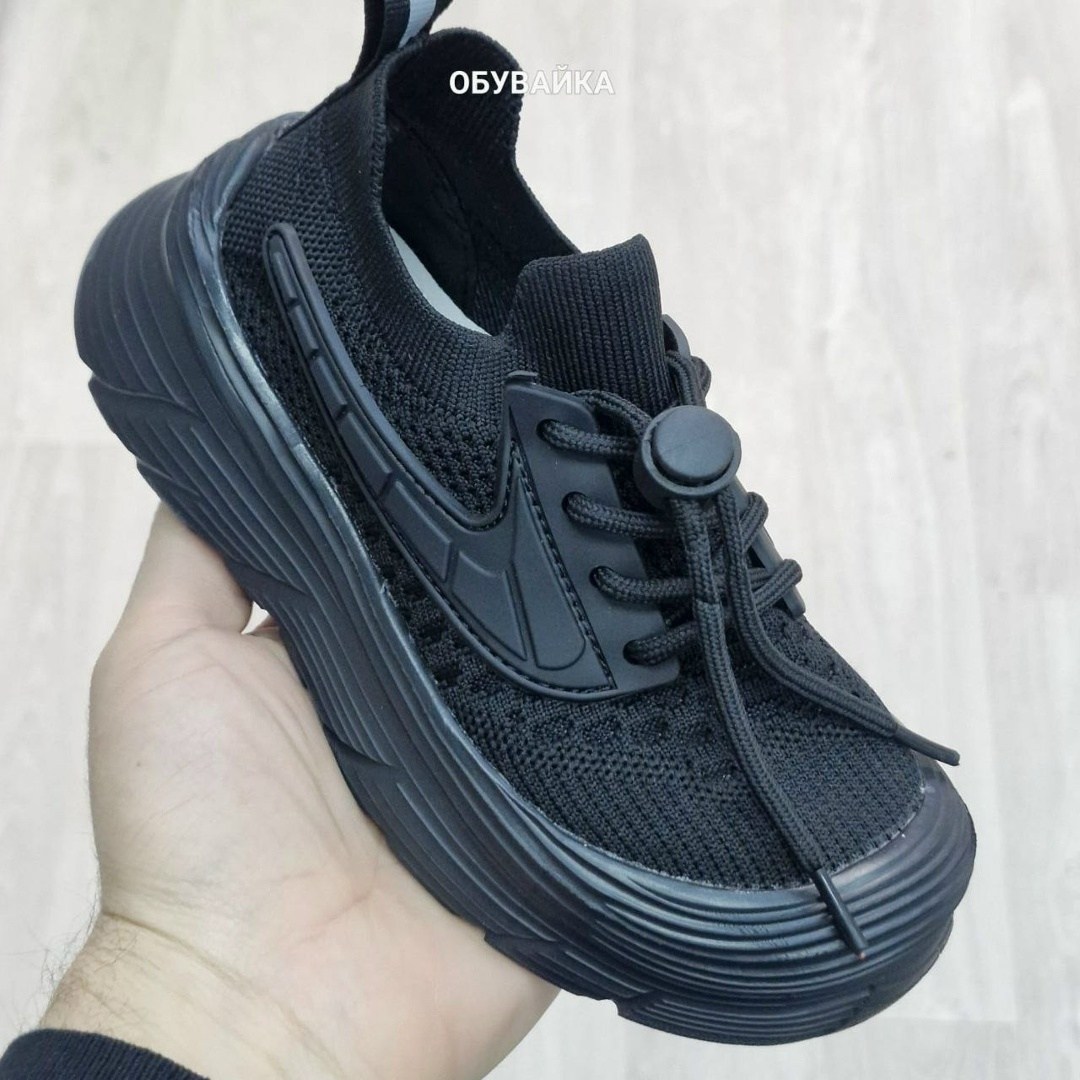 ,черные кроссовки,детские кроссовки,кроссовки летни,спортивная