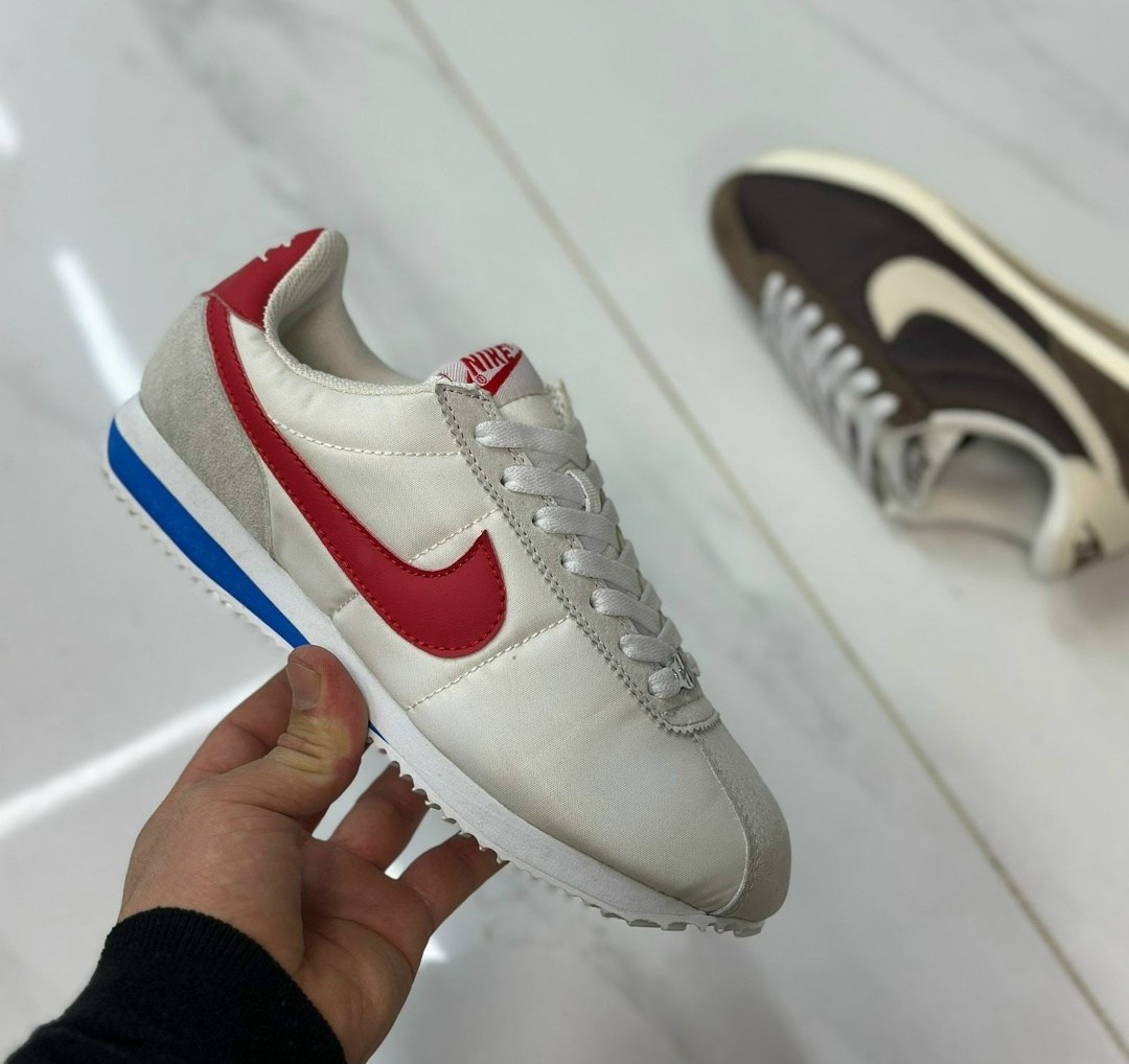 кроссовки cortez коричневые nike,кроссовки nike cortez baroque brown,кроссовки nike classic cortez leather,женские повседневные кроссовки nike classic cortez,кроссовки nike cortez