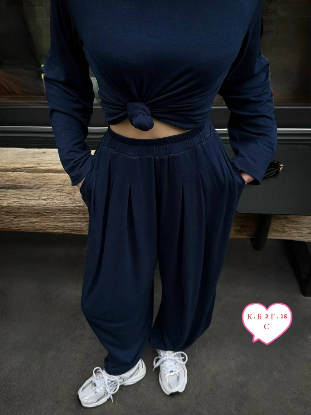 костюм двойка с брюками,костюм свободного кроя,костюм с широкими штанами,костюм с широкими брюками