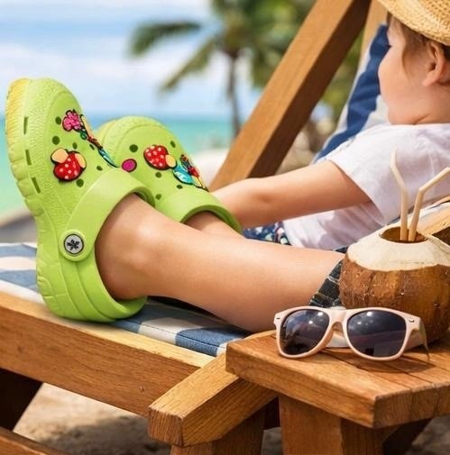 crocs grape jibbitz виноград,crocs classic platform clog,crocs classic clog,кроксы детские,детские летние сабо