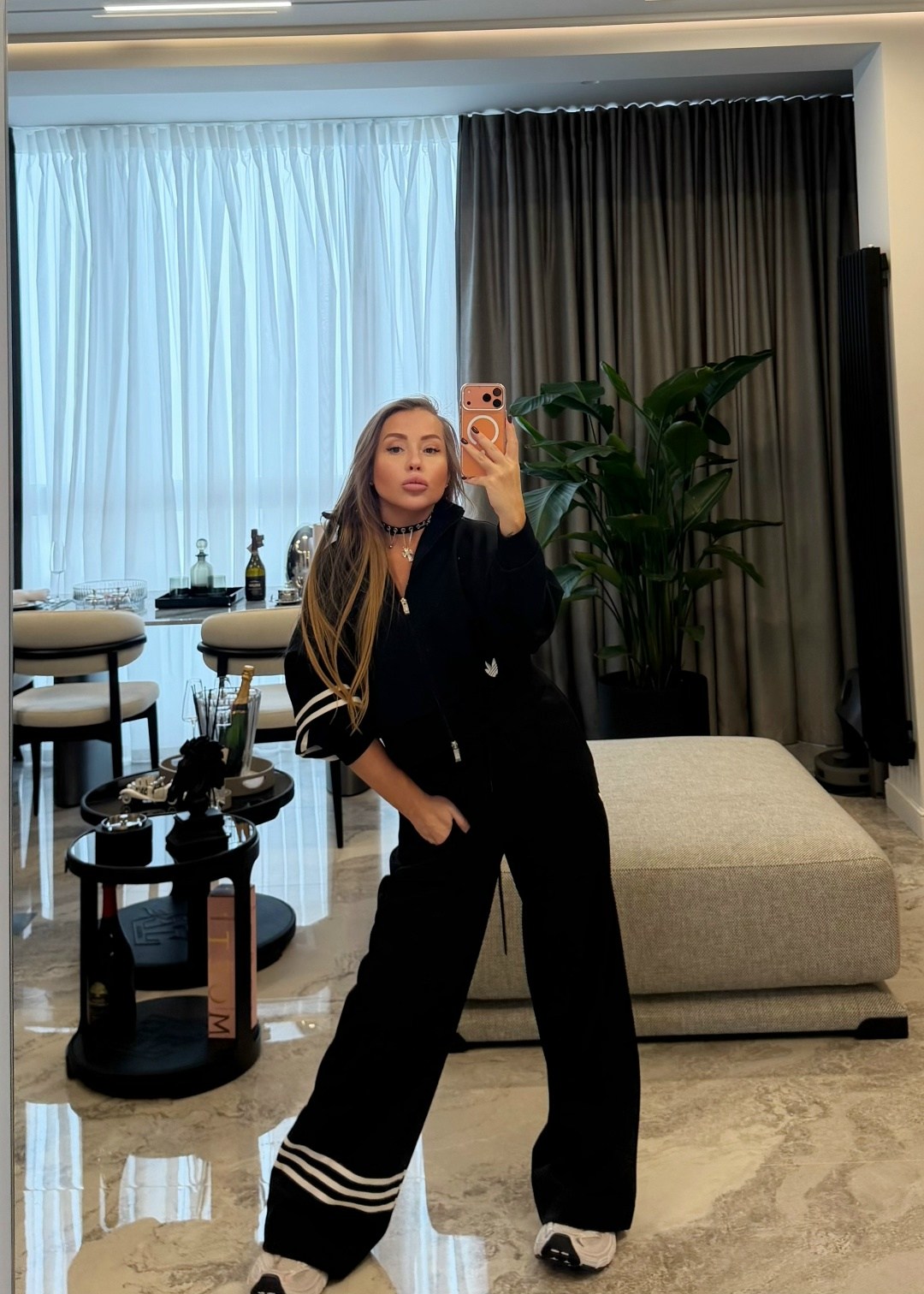 костюм спортивный женский,костюм тройка женский,костюм велюровый,женский костюм,костюм с лампасами