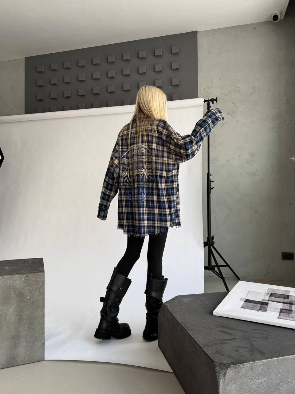 рубашка в клетку оверсайз женская,рубашка в клетку женская,рубашка в клетку женская теплая,рубашка в клетку оверсайз y2k thirteen brand,рубашка женская в клетку теплая оверсайз