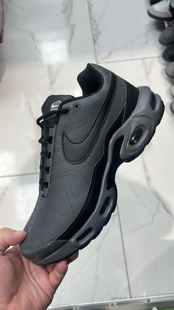 кроссовки nike air max plus tn,кроссовки мужские nike air max tn plus,nike air max plus tn,nike air max plus,nike air max tn plus black
