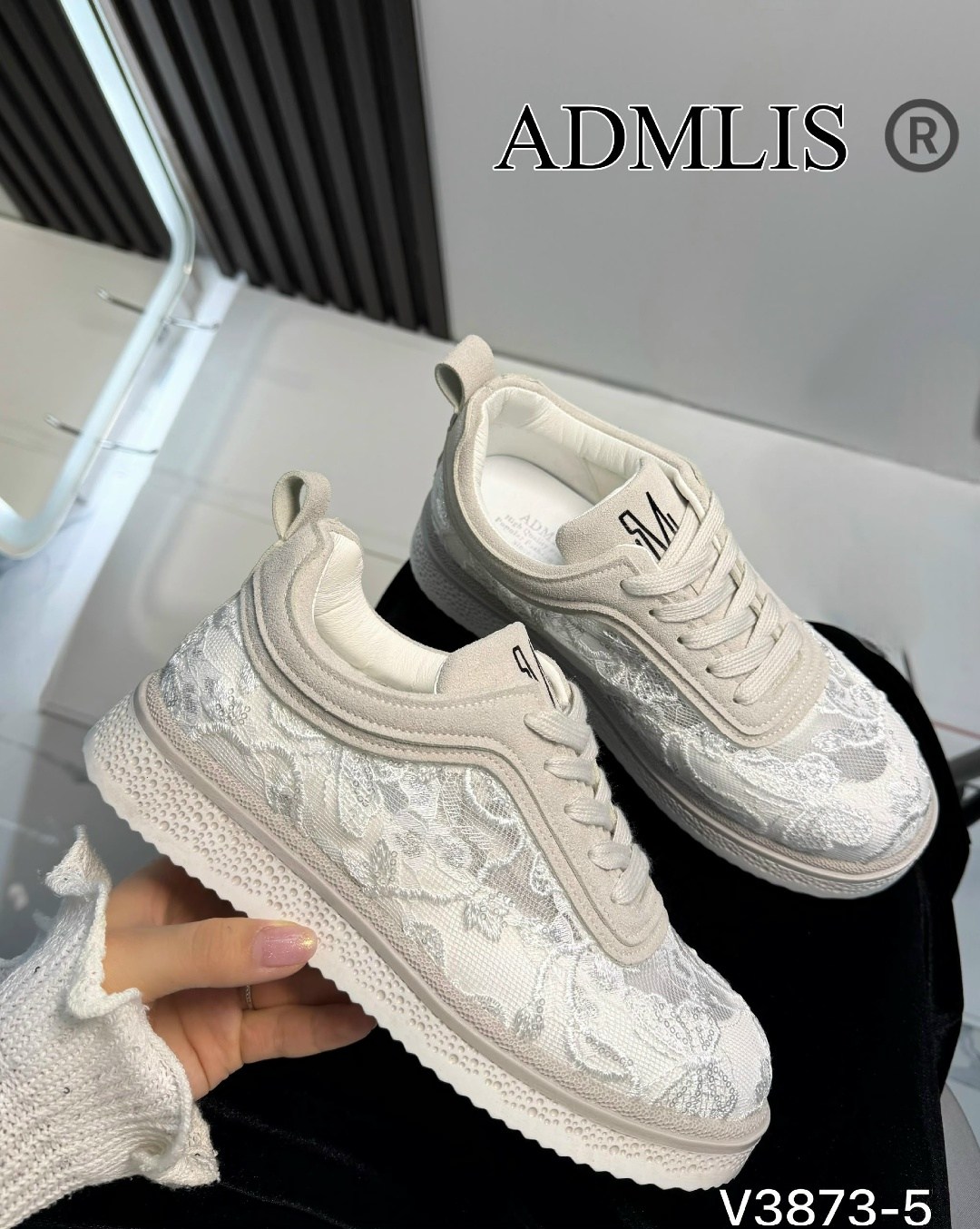 ,женские кроссовки,стильные женские кроссовки,кроссовки женские chanel,кроссовки повседневные