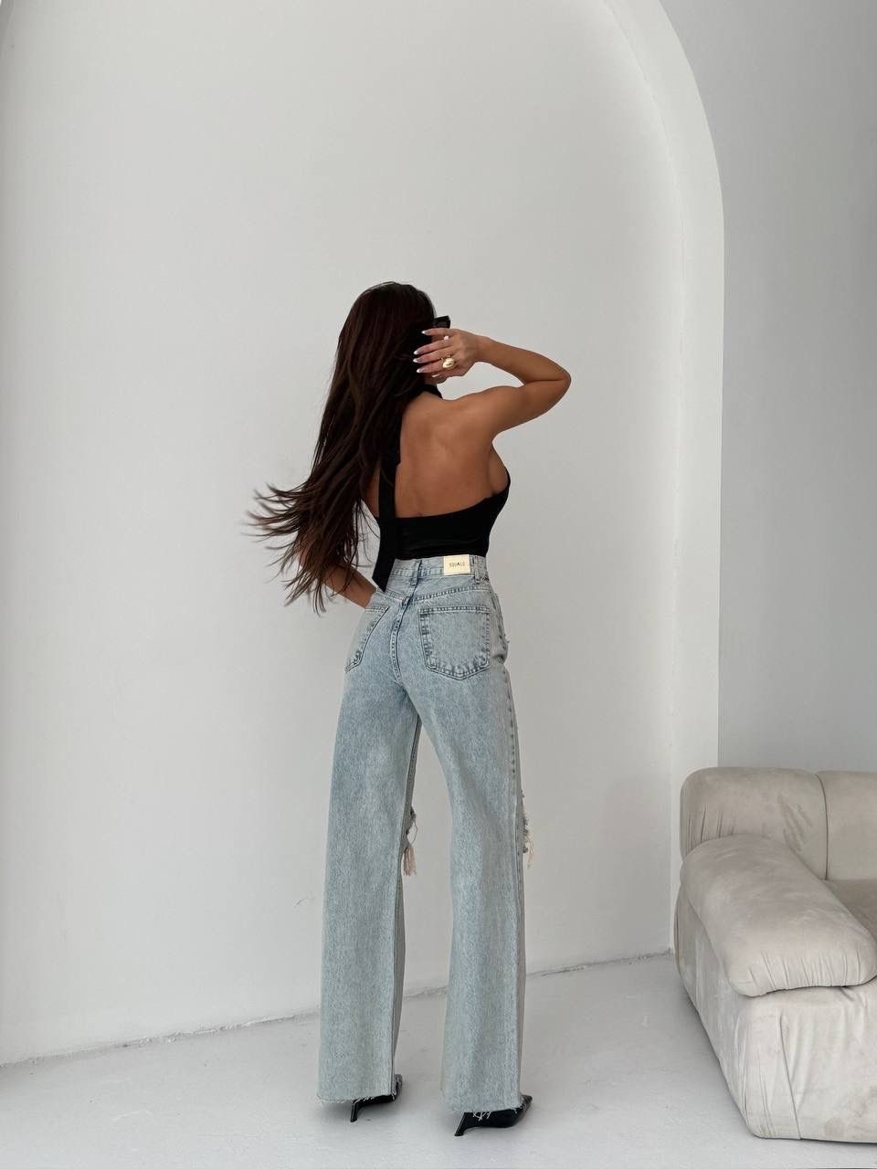 женские джинсы,джинсы широкие,джинсы для женщин,джинсы сзади,джинсы женские широкие