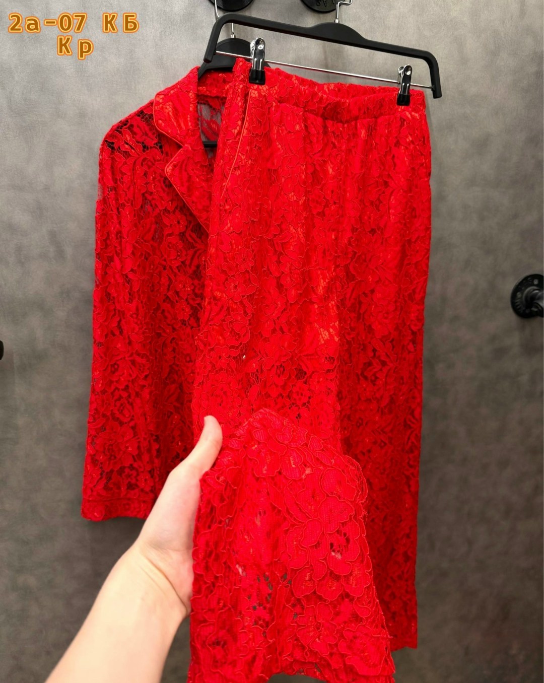 костюм с кружевом,кружевной костюм,женские костюмы,элегантный костюм женский,кружевное платье