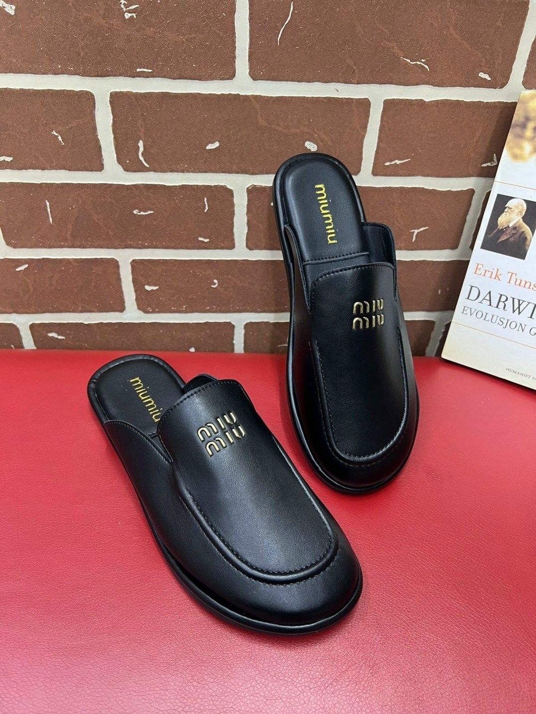 шлепки фенди,шлепанцы женские,мюли женские,,кожаные мюли