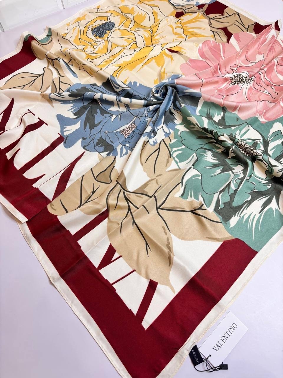 шелковый платок,платок,платок женский шелковый,платки женские,шелковый шарф