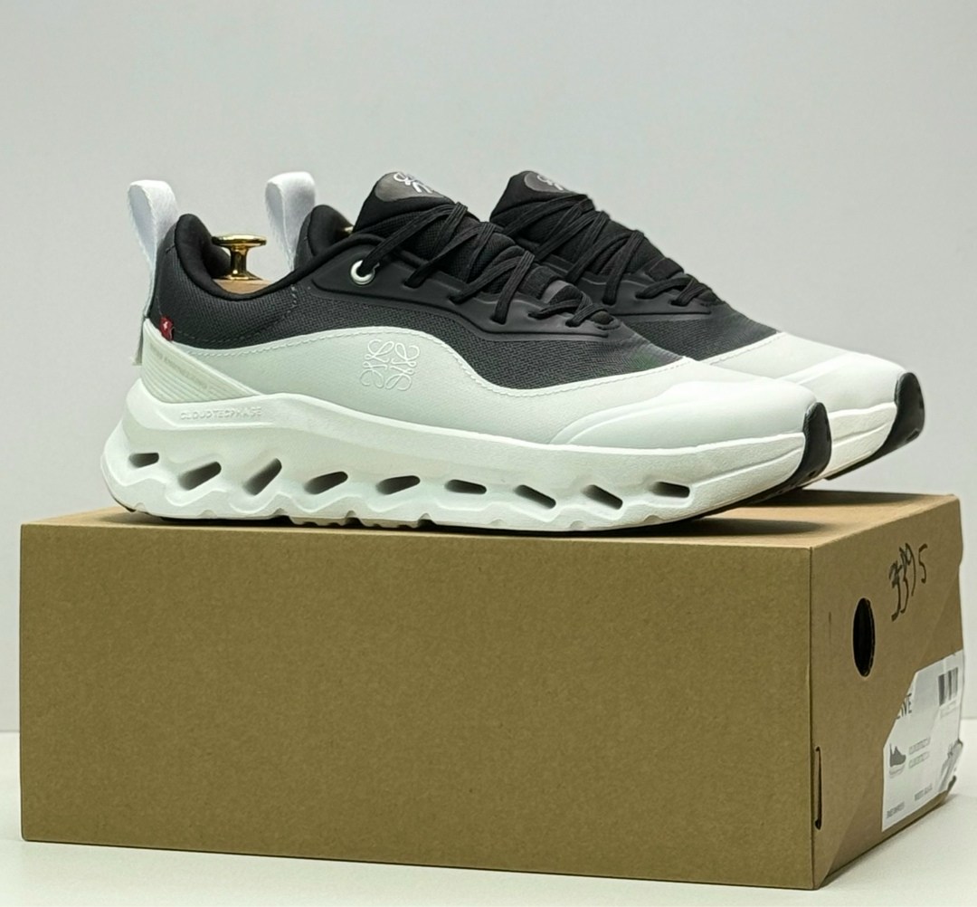 кроссовки loewe,on cloud x loewe 9848 повседневные кроссовки,on cloud x loewe 9847 повседневная  кроссовки,кроссовки x loewe cloudtilt 2 'black' on running,кроссовки loewe on cloudtilt 2 черно-бе