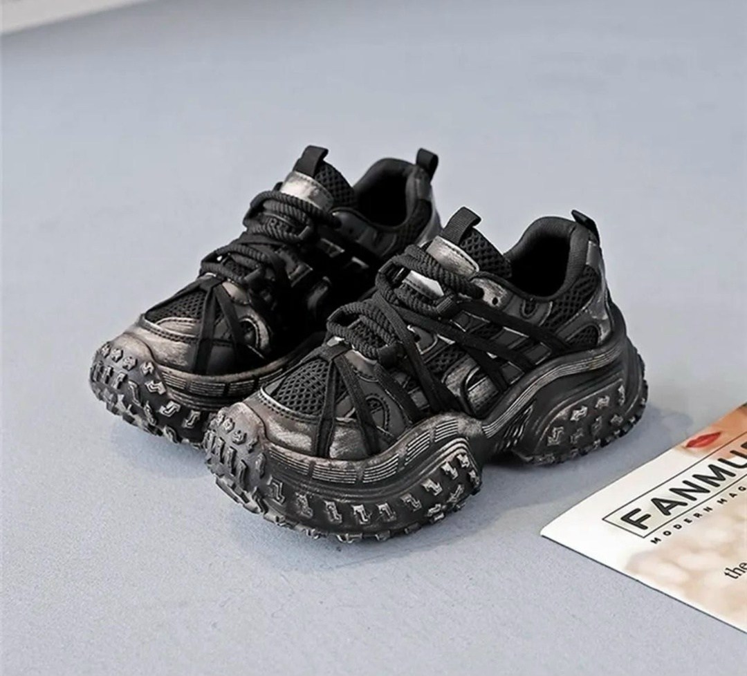 ,женские кроссовки,массивные кроссовки,женские массивные кроссовки,черные массивные кроссовки женские