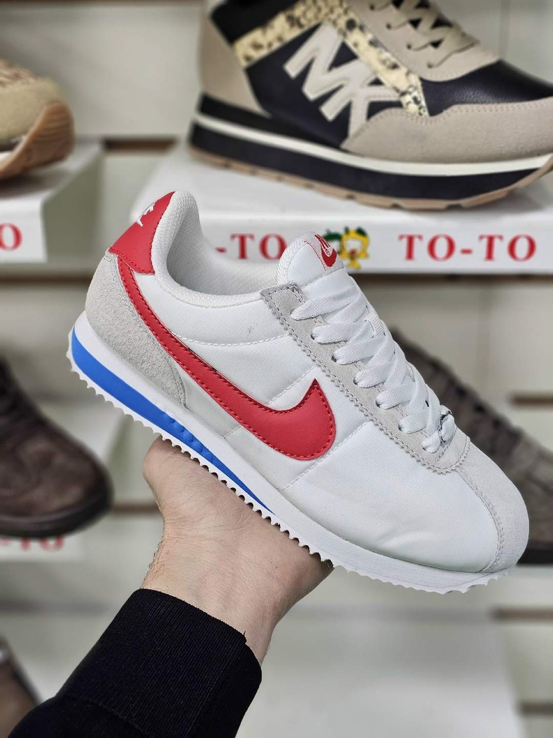 кроссовки cortez коричневые nike,кроссовки nike classic cortez leather,кроссовки nike cortez,женские повседневные кроссовки nike classic cortez,кроссовки nike cortez женские