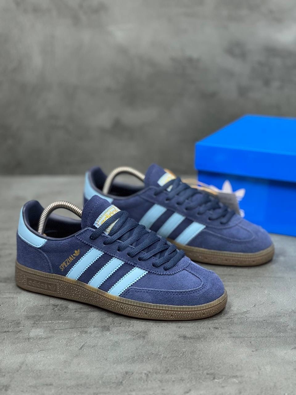 кроссовки adidas spezial,кроссовки adidas spezial голубые,adidas handball spezial,adidas spezial,кроссовки adidas handball spezial