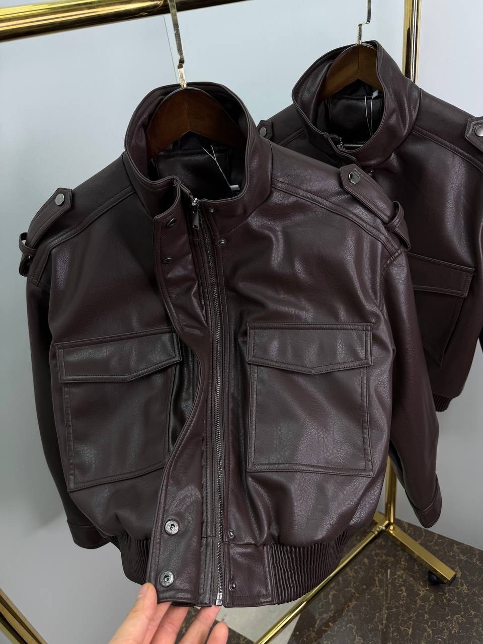 кожаная куртка,женская кожаная куртка,короткая куртка из искусственной кожи,куртка косуха,кожаная куртка короткая