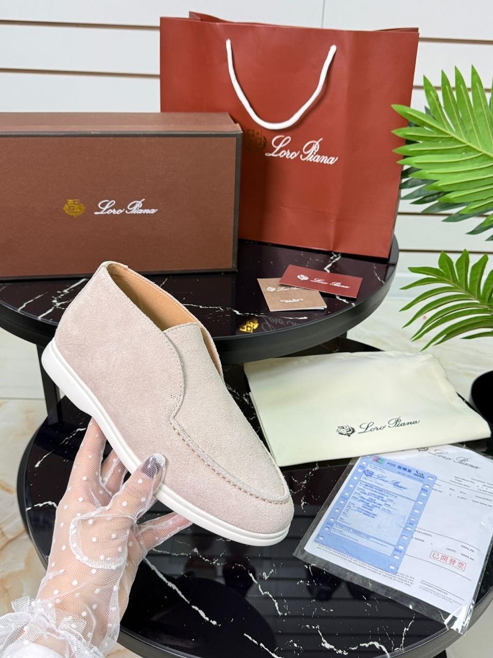 лоферы из натуральной замши loro piana premium shoes,лоферы из натуральной замши loro piana,лоферы женские loro piana,лоферы из натуральной замши с замочком loro piana,лоферы loro piana