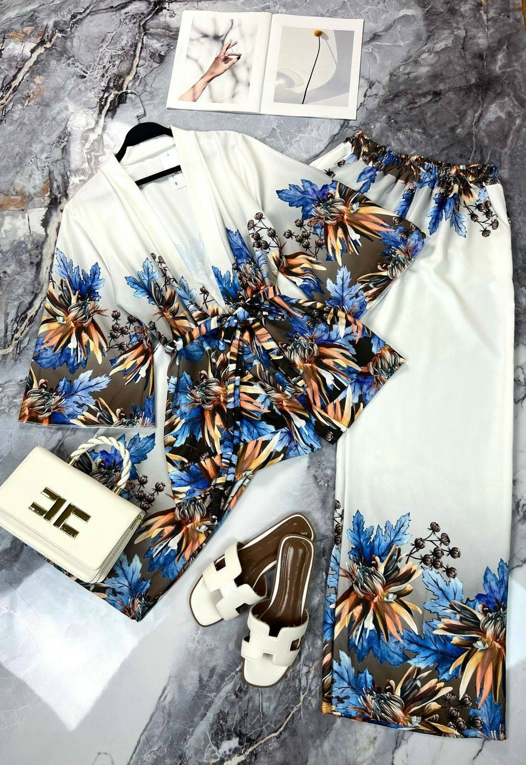 летние костюмы,модные образы,костюм с брюками,костюм с принтом,летние наряды