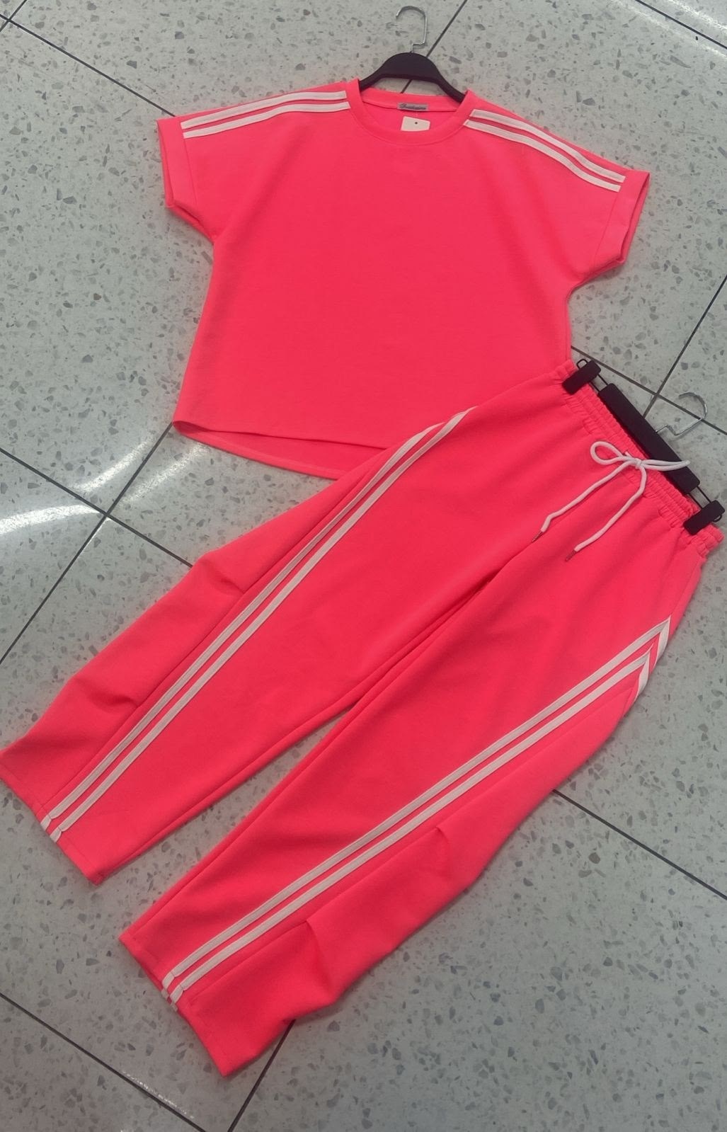 спортивные костюм,костюм спортивный женский,стильные костюмы,летние костюмы,костюм женский