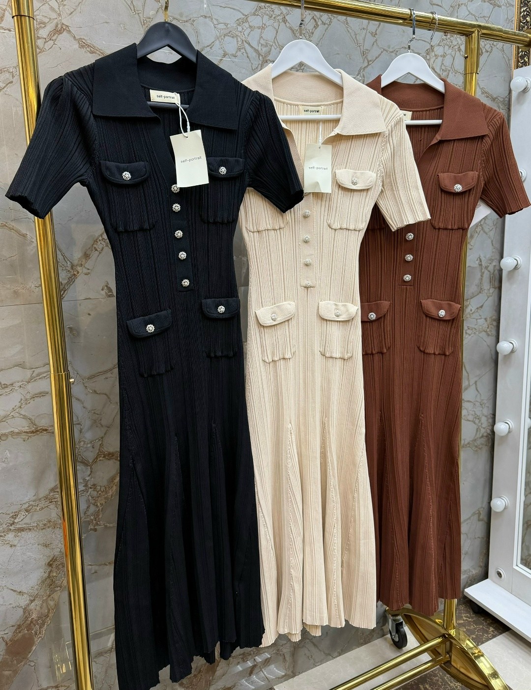 трикотажное платье,женское платье,платье,платье с воротником,вязаное платье