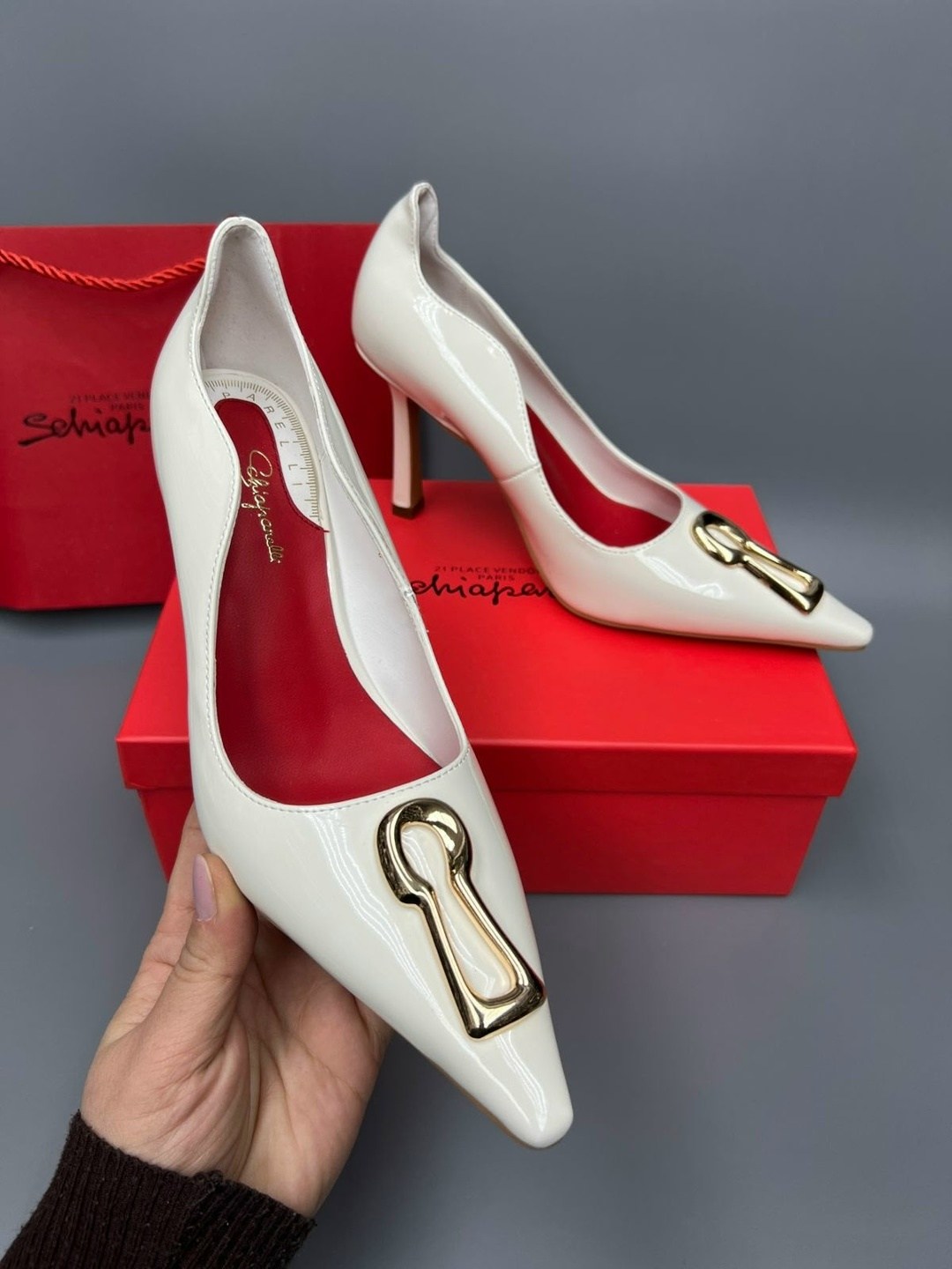 ,туфли женские,туфли salvatore ferragamo с контрастным каблуком,туфли лодочки женские,valentino туфли