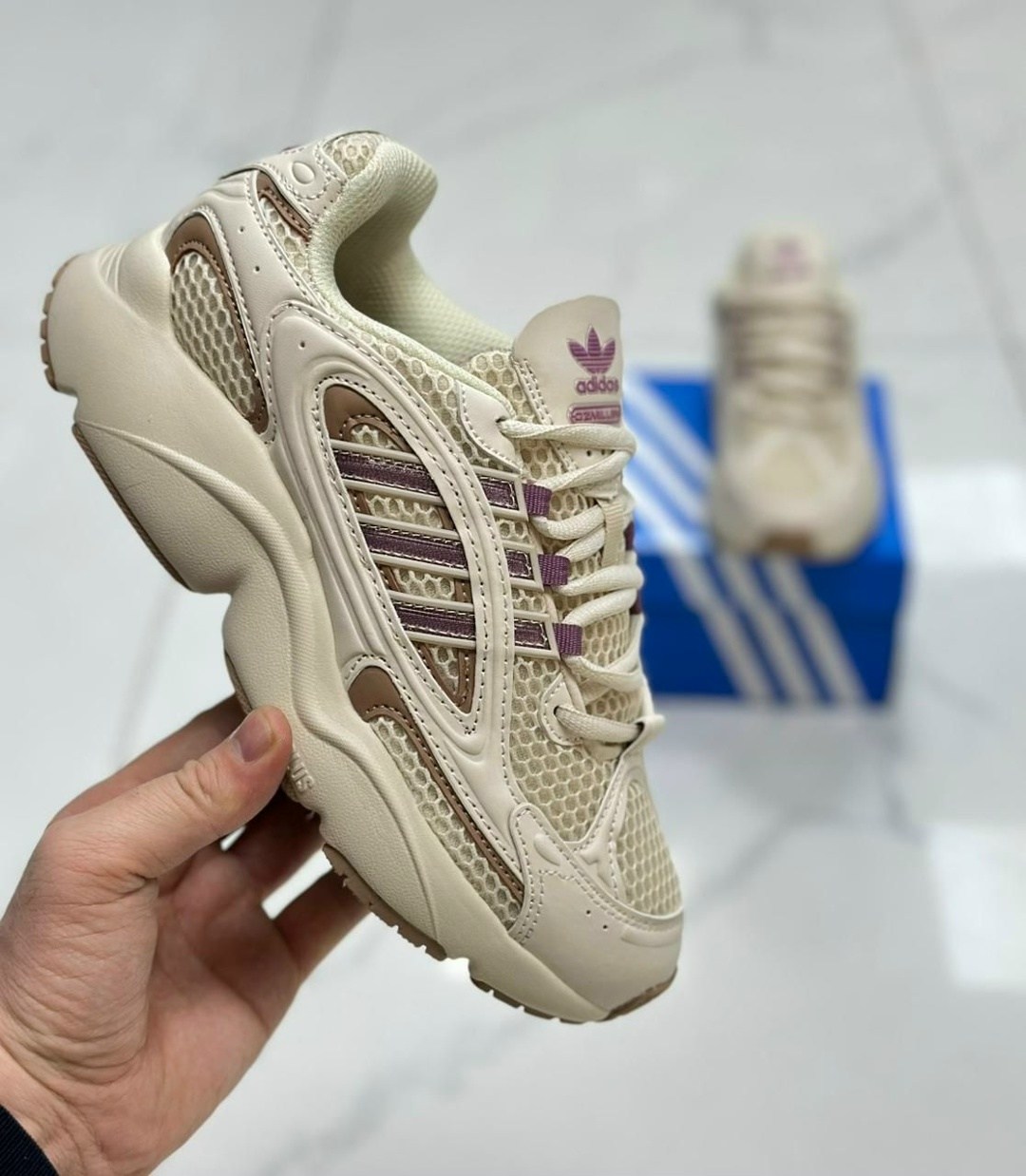 кроссовки adidas,кроссовки мужские adidas,кроссовки adidas original,кроссовки adidas ozmillen,женские кроссовки adidas