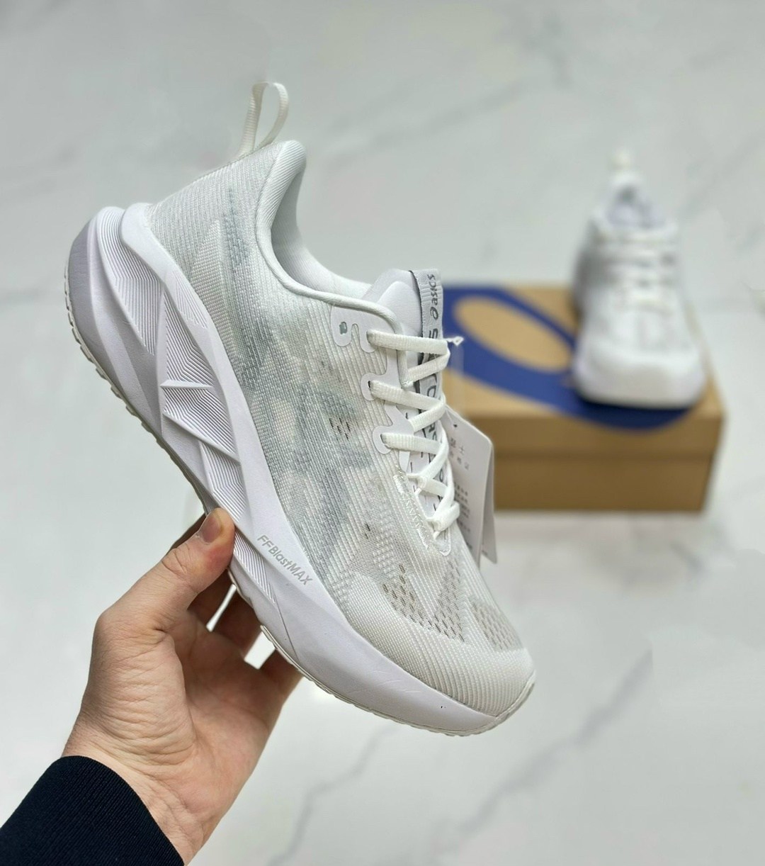 кроссовки,кроссовки женскиe,кроссовки asics,кроссовки мужские женские,спортивная