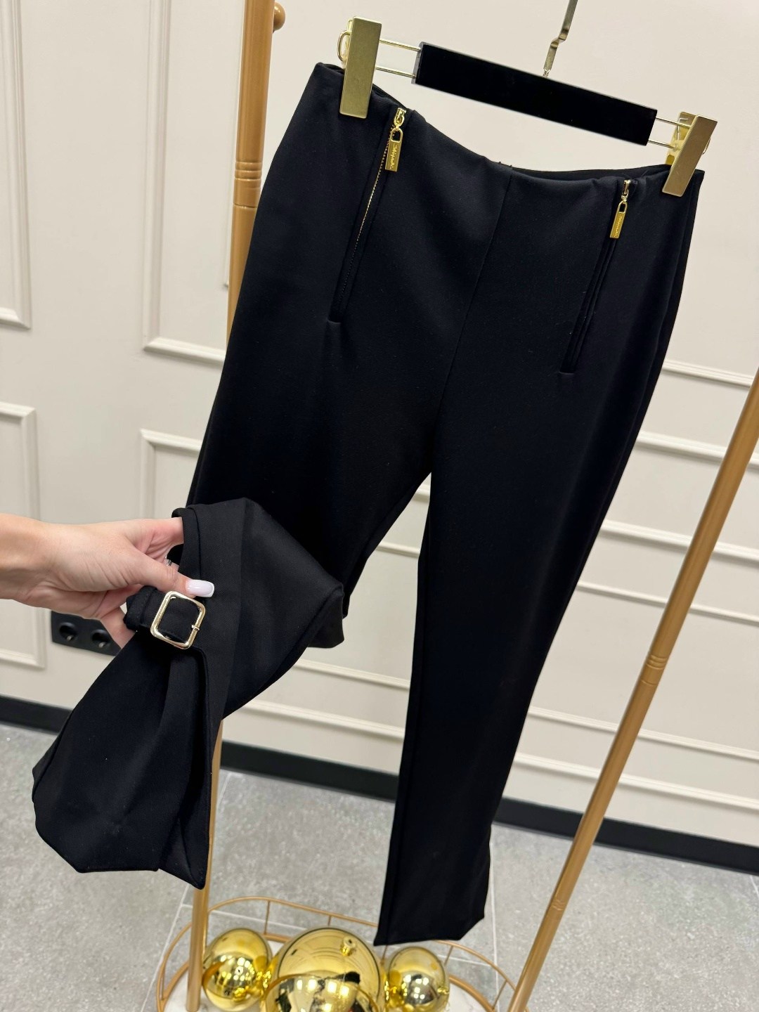 брюки elisabetta franchi,элегантные брюки,классические брюки,брюки женские,брюки elisabetta franchi черный